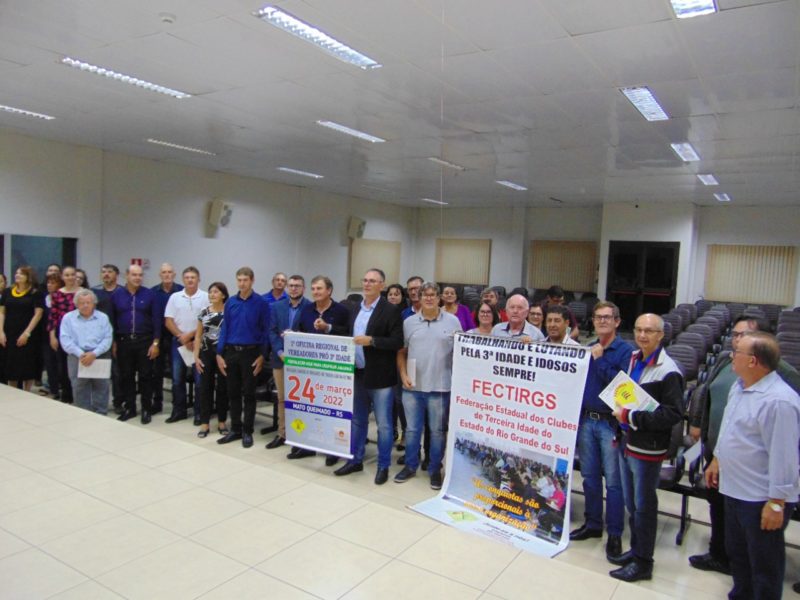 Foto Encontro dos Vereadores Pró-3ª Idade Foto Encontro dos Vereadores Pró-3ª Idade